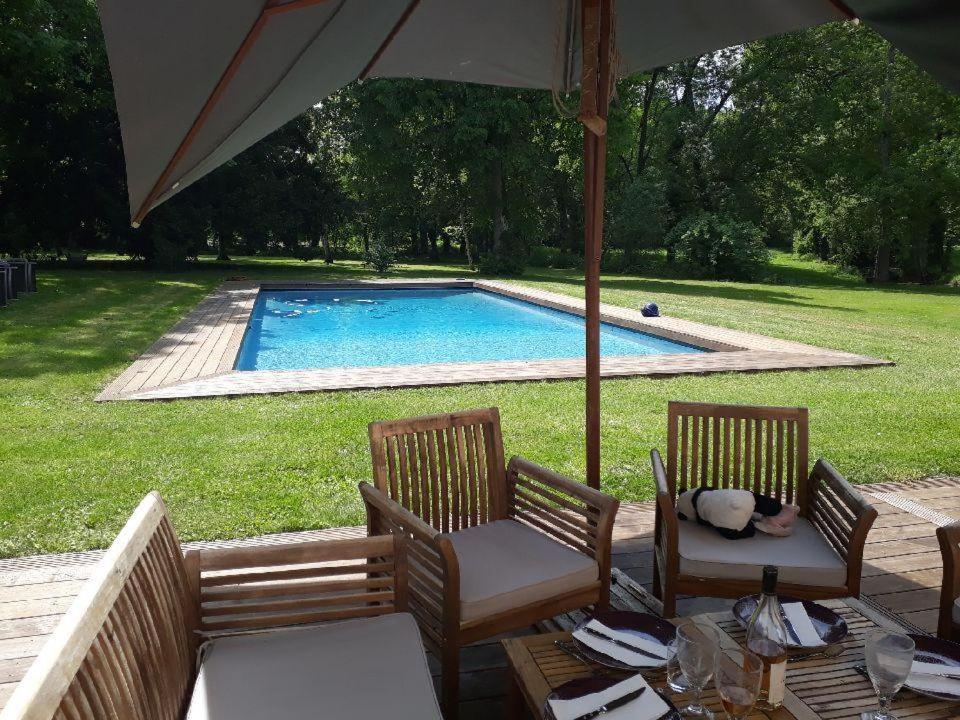 Le Parc Des Aubiers Bed & Breakfast Brion  Exterior foto